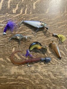 * ASSORTED VINTAGE FISHING CRANKBAIT AND ANGLING LURES * LOT OF 7 *