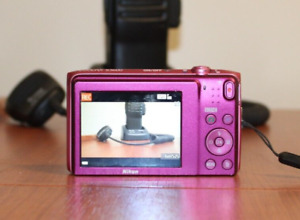 REAR Nikon COOLPIX S3600 20.1MP Camera - pink HAVE SMALL DEFECT AND THE SCREEN.