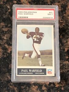 1965 Philadelphia Paul Warfield #41 Football Card PSA 7