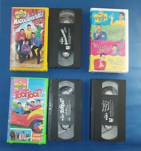 Wiggles Lot of 3 Clamshells VHS Magical Adventure/WigglyWigglyWorld/TootToot