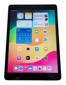 SCRATCH & DENT Apple iPad 8th Gen. 32GB, Wi-Fi 10.2 in - Space Gray