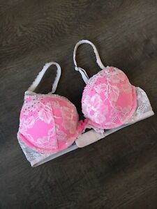Victoria’s Secret Body By Victoria Push Up Bra Pink White Lace Rhinestone￼ Sz34B