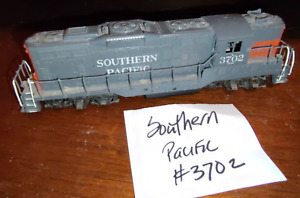 Athearn BB 3153 HO Scale Southern Pacific Gp9 #3702