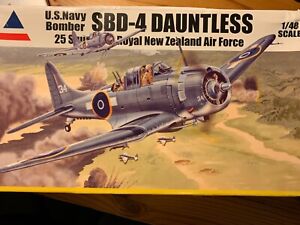 Accurate Minitures 1/48 SBD-4 Dauntless