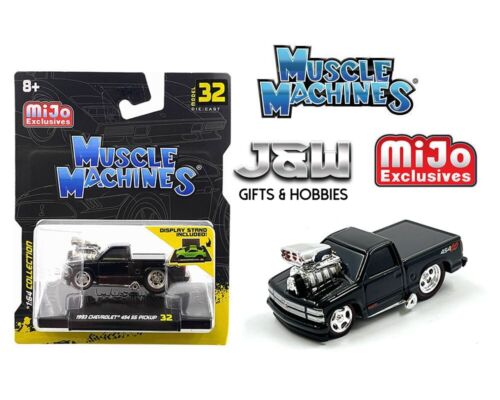 Muscle Machines 1993 Chevrolet 454 SS Pickup Truck Black 1/64
