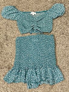 EEUC~2 PCS~VICI COLLECTION~MABLE~CROPPED OFF THE SHOUDER TOP & SKIRT~SMALL