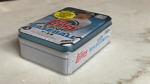 New Listing2021 Topps Series 1 Factory Sealed Aaron Judge Tin - 75 Cards