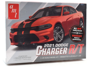 AMT 2021 Dodge Charger R/T 1:25 Scale Plastic Model Car Kit 1323