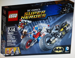 LEGO DC Comics Batman: Gotham City Cycle Chase 76053 new