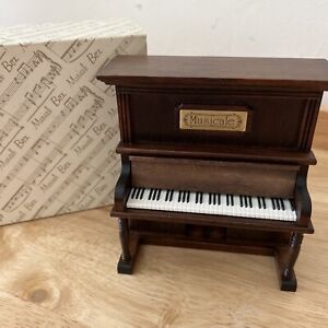 New Vtg Musicale Wooden Music Box Grand Piano Glory Land ENT “ Memory”