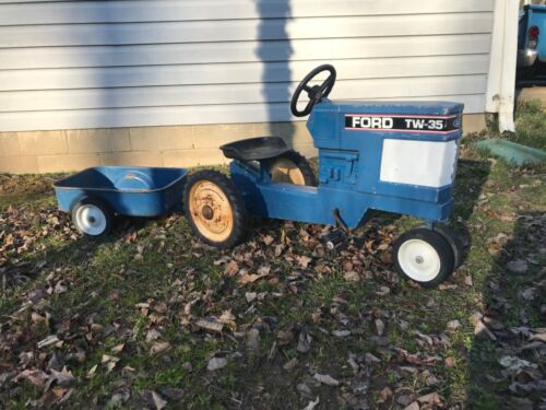 Vintage Ford TW-35 Pedal Tractor with Trailer! Used