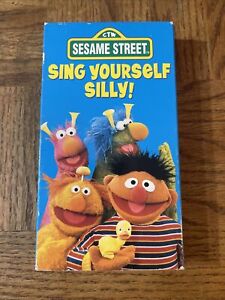 Sesame Street Sing Yourself Silly VHS