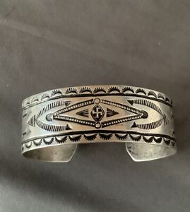 Old Pawn Fred Harvey era Native Am Southwest Silver Cuff Bracelet Whirling Logs