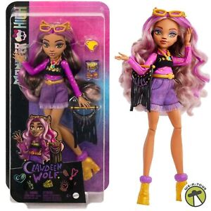 Monster High Clawdeen Wolf Clawdeen's Day Out Doll 2022 Mattel HKY72