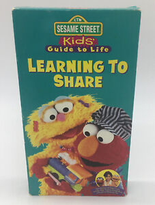 Sesame Street LEARNING TO SHARE Vhs Video Tape 1996 Muppets CTW Jim Henson EUC