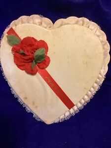 Vtg Heart Shaped Valentines Candy Box W/Red Ribbon/Lace/Rose 10” Zachary