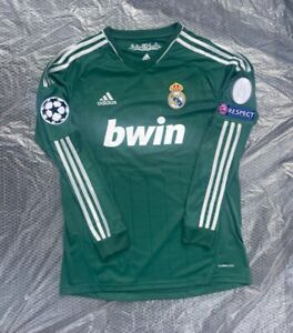 Retro Ronaldo #7 Real Madrid Third Long Sleeve Soccer Jersey 2012/2013 Small