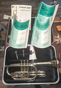 Holton Collegiate Trumpet C602 With 2 Mouth Pieces, 4 Music Sheets,Mute,&Case
