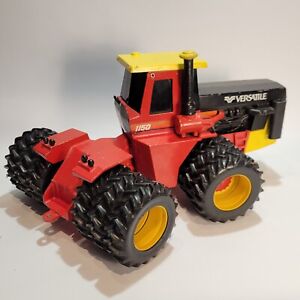 Versatile 1150 4wd Tractor With Triples 1/16 Scale Models / Ertl Farm Toy