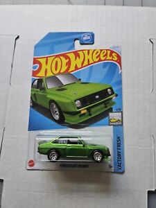 Hot Wheels 2024  FORD ESCORT RS2000 Super Treasure Hunt Factory With Protector
