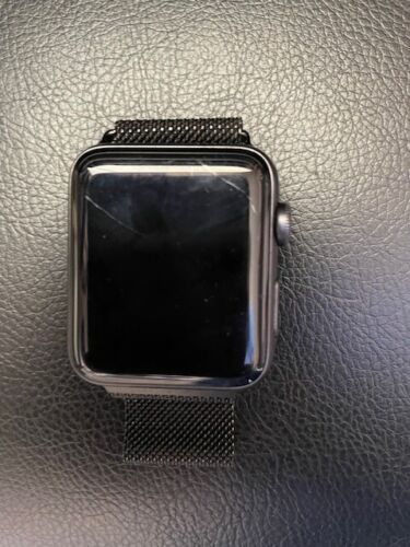 Apple Watch Series 3 42mm Aluminum Case GPS - Space Gray/Black