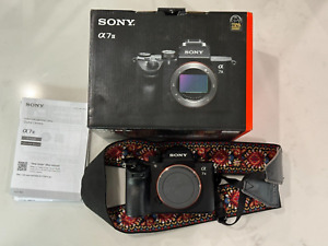 SONY A7 III 24.2 MP MIRRORLESS CAMERA - BLACK - W/ Charger