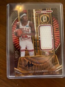 2021-22 Panini Chronicles - Gold Standard Rookie Jersey Autographs /99
