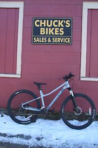 Norco Storm 3 27.5 Small Hardtail Mountain Bike Disc Brake Front Suspension Grey