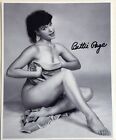 BETTIE PAGE (1923-2008) QUEEN OF PINUPS  SIGNED 8X10 COA NAKED WITH TOWEL PHOTO