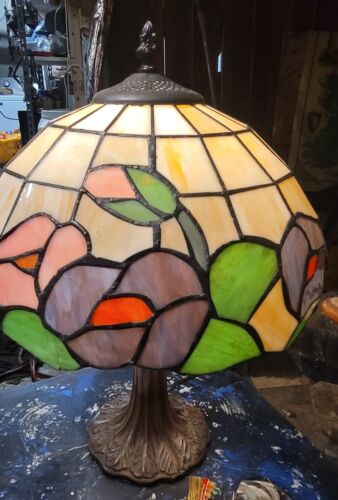 New ListingTiffany Style-Stained Glass Table Lamp Hummingbirds Metal Base 17 Tall 12