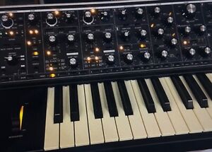 MOOG Subsequent 37 Paraphonic Analog Keyboard Synthesizer Sub Tribute