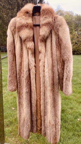 vintage full length red fox fur coat for women, pre owned, good condition,