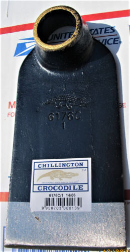 Chillington Crocodile Grub Hoe Head, Garden Hoe