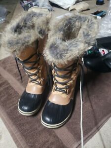 Sorel Winter Waterproof  Boots Women's Size 9