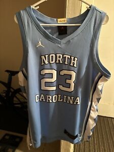 Barely Worn Nike UNC North Carolina Michael Jordan #23 Jersey Size Large Limited