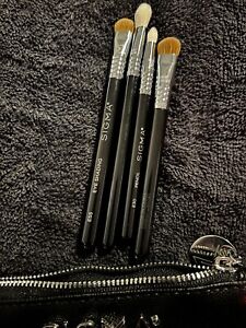 SIGMA MAKEUP BRUSH SET   4 Brush Set With BAG!!