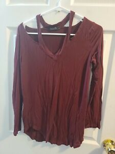 amaryllis Womens Long Sleeved Wine Colored Blouse Shirt Small PRICED TO SELL