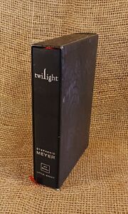 Twilight Collectors Edition Hardcover Book w/Slip Case Cover Autoprint signature