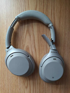 New ListingSony WH-1000XM3 Headphones with Case - Broken Headband - Silver