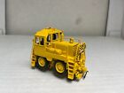 OVERLAND MODELS HO TRACKMOBILE 23-TON INDUSTRIAL SWITCHER FACTORY PAINT w/CREW