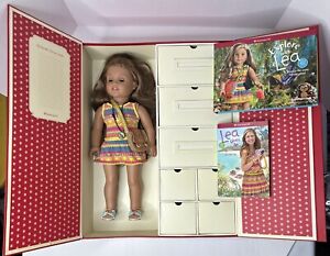 American Girl Lea 18”Doll of the Year 2016 w/Bag, Necklace, Books & Clothes Box
