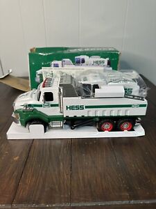 Hess Dump Truck and Loader 2017 New In Box Damage Box