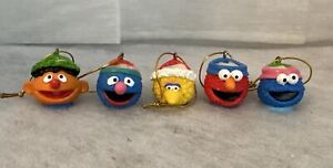 Sesame Street Ornament Set Mugs Cups Set Of 5 Christmas 2006 Big Bird Elmo