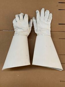 British Army Household Cavalry Lifeguards white leather gauntlets gloves size 9