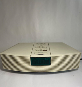 New ListingBose AWR1-1W White Acoustic Wave Clock AM FM Radio (NO REMOTE) Pre-Owned