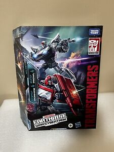Transformers WFC-E31 Earthrise Ironhide Prowl WFC New