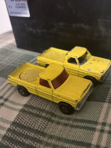 2 Matchbox Lesney no. 57 Ford Wild Life Truck Made in England