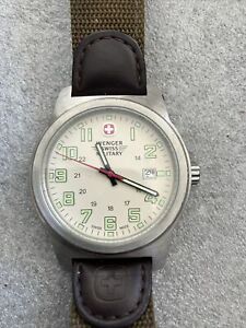 Vtg WENGER Swiss Military Men's Watch 7290X Date Dial Leather Needs battery