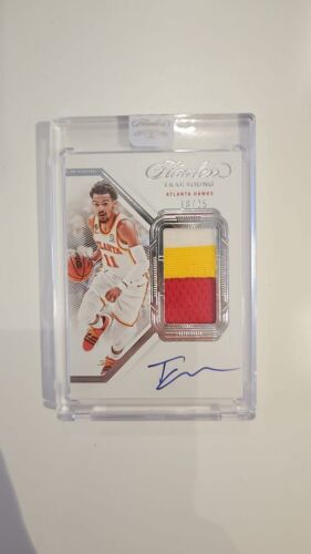 2022-23 Panini Flawless Trae Young 🔥 Vertical Patch Auto Game Worn #18/25 🔥