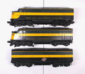 O gauge Lionel Chicago & North Western F3 A+B+A diesel engine set (lot 2527)